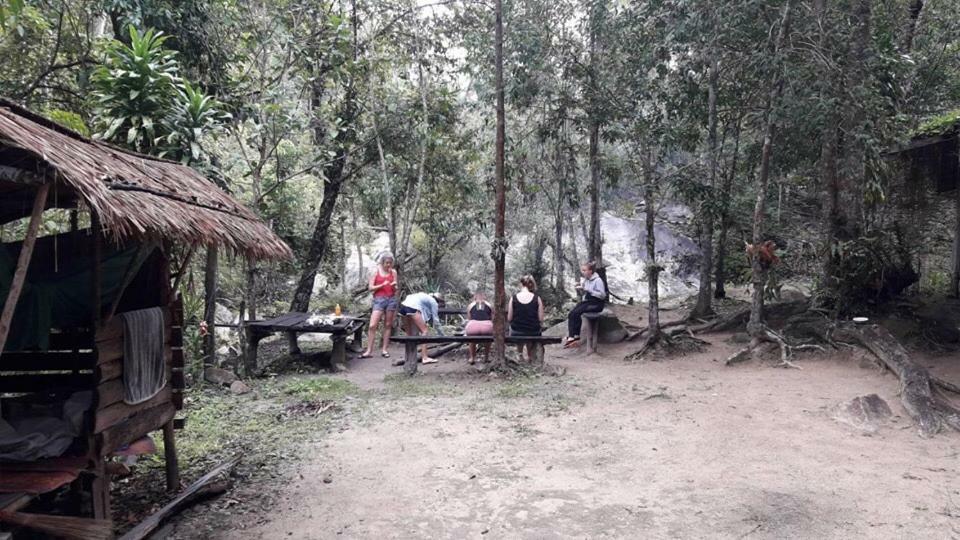 The Jungle Trek House By Dd&B Hostel Chiang Mai Esterno foto